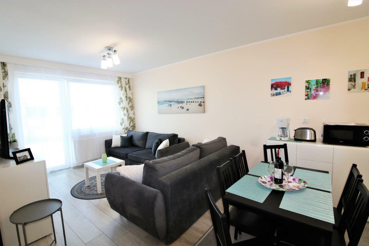 Apartament Superior Pastelowy Przy Plazy Kolobrzeg Exterior photo