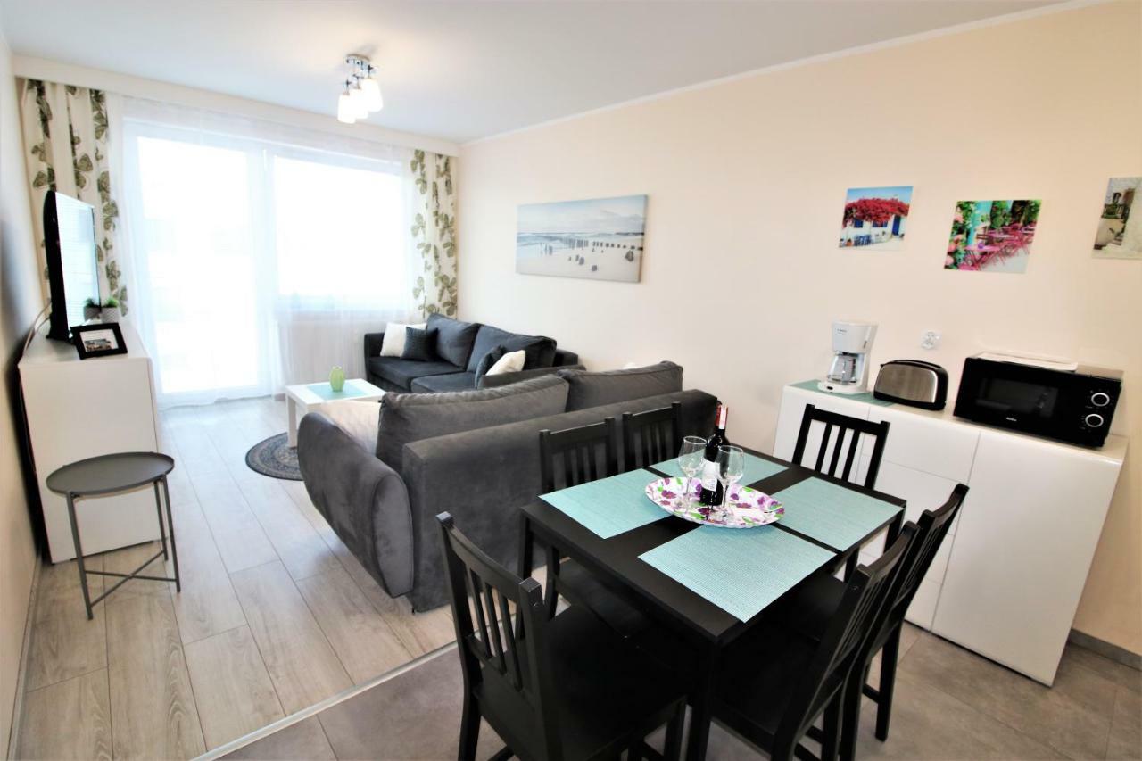 Apartament Superior Pastelowy Przy Plazy Kolobrzeg Exterior photo